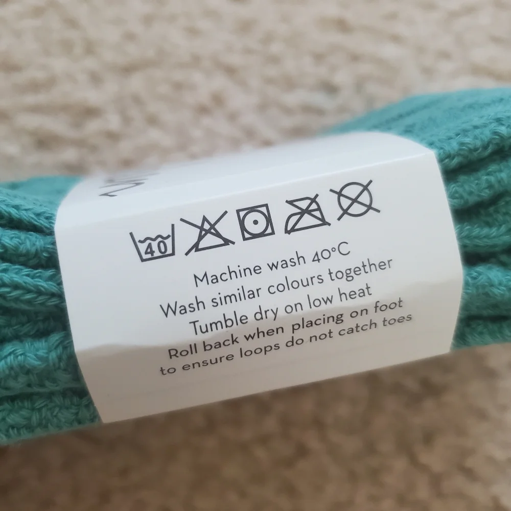 Mini Boden Green Cable Knit Leggings
